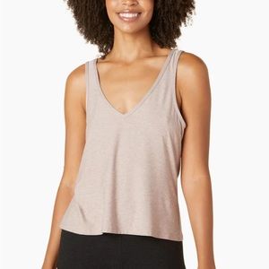 Women's Beyond Yoga Featherweight Double V Tank Top NWT- size small
